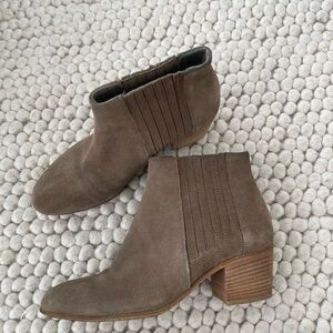 Vince Suede Tan Ankle Boots